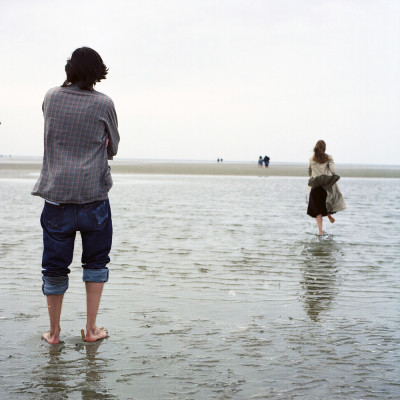 Wiebke_Rennt_Ins_Wasser.jpg