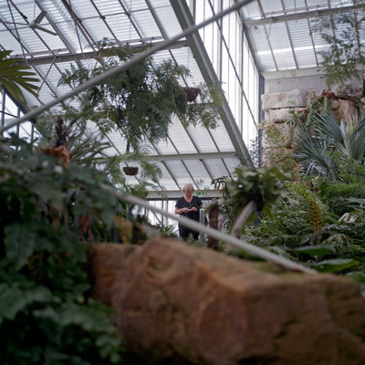 22_Garden_MumStone.jpg